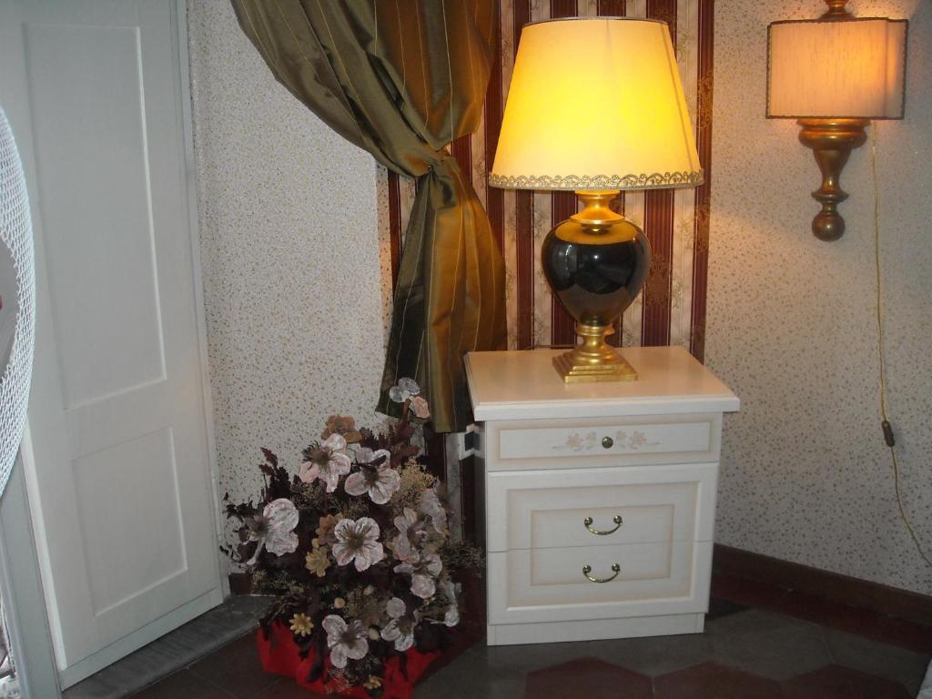 ローマ Art Domus Reale Bed & Breakfast エクステリア 写真