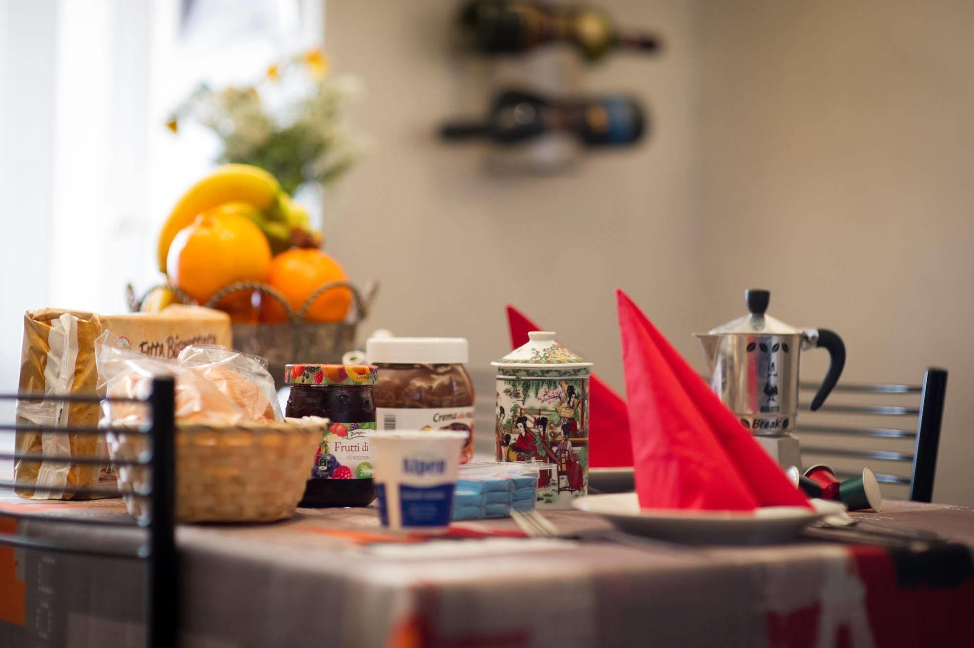 ローマ Art Domus Reale Bed & Breakfast エクステリア 写真