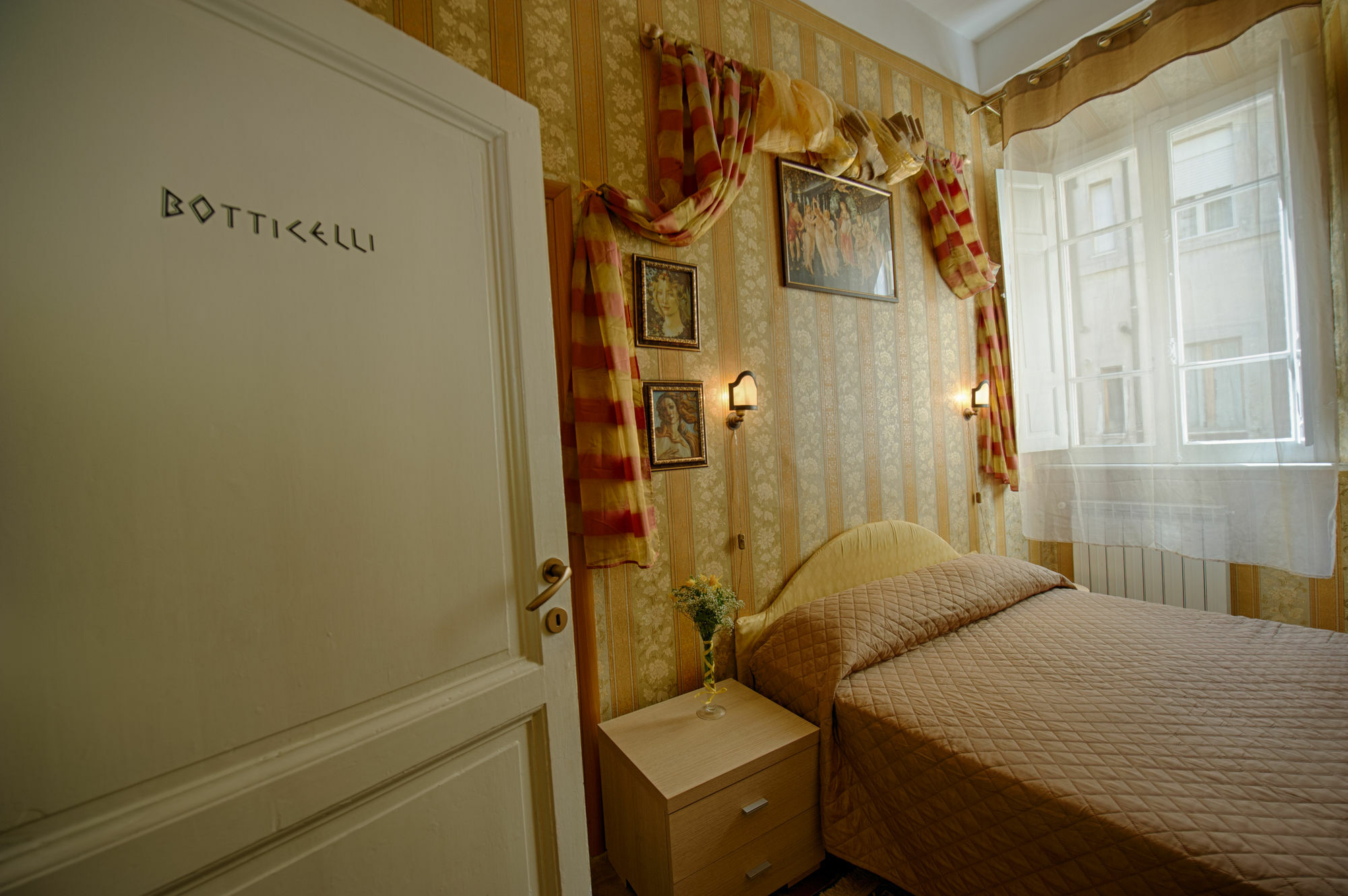 ローマ Art Domus Reale Bed & Breakfast エクステリア 写真