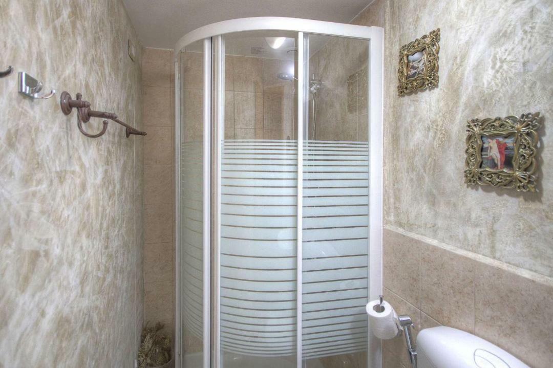 ローマ Art Domus Reale Bed & Breakfast エクステリア 写真