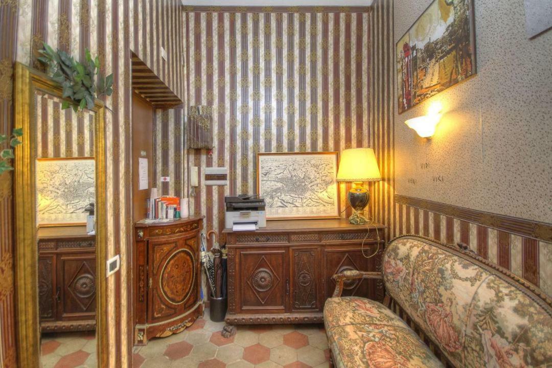 ローマ Art Domus Reale Bed & Breakfast エクステリア 写真