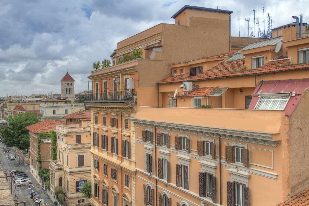 ローマ Art Domus Reale Bed & Breakfast エクステリア 写真